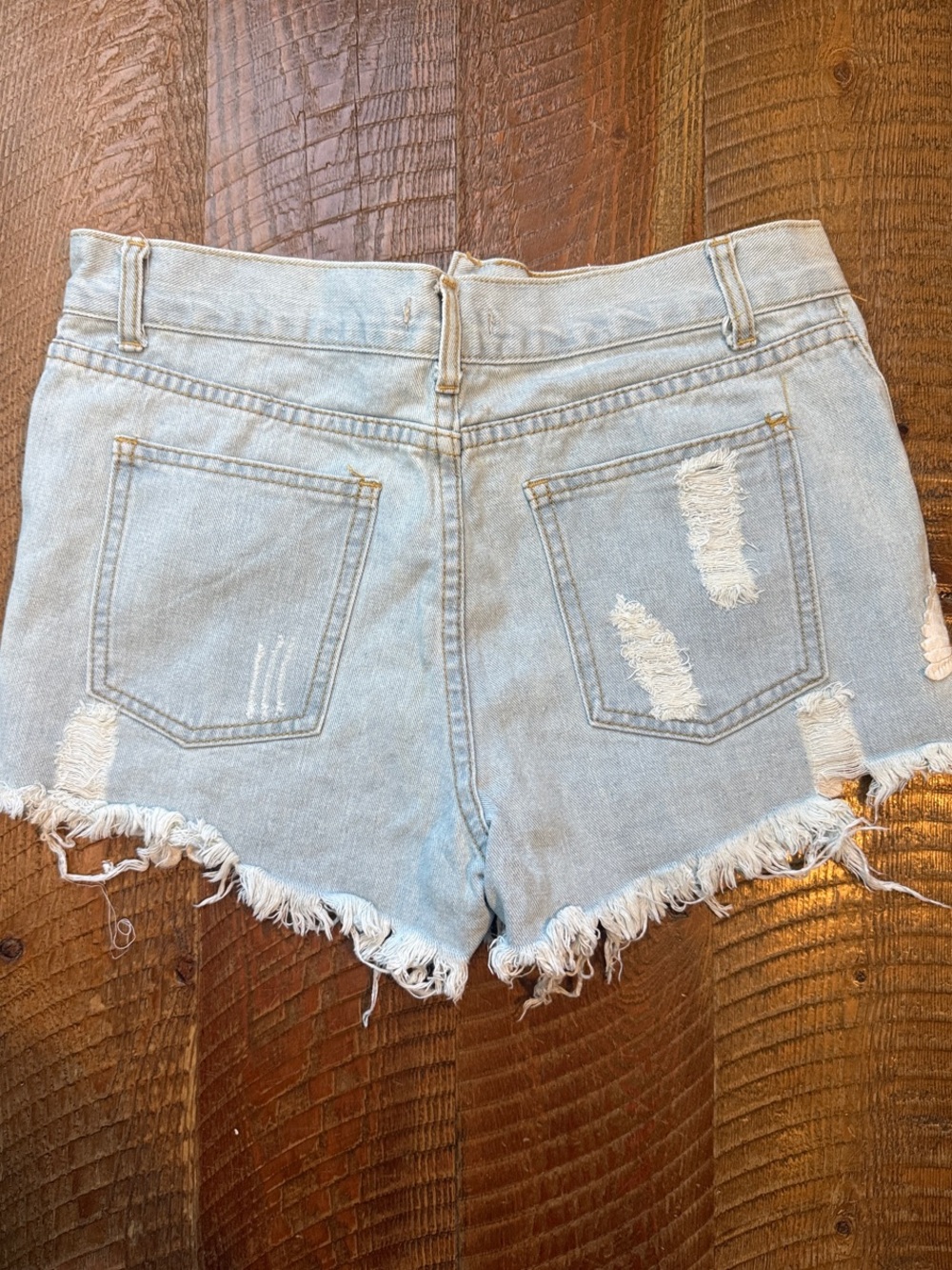 36 Point 5 Light Blue Denim Shorts with White Daisy Embroidery - Picture 4 of 6